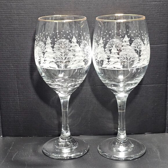 2 Libbey PINES Wine Glasses 10oz Winter Scene white decal gold rim Arbys Lynns - Picture 1 of 11